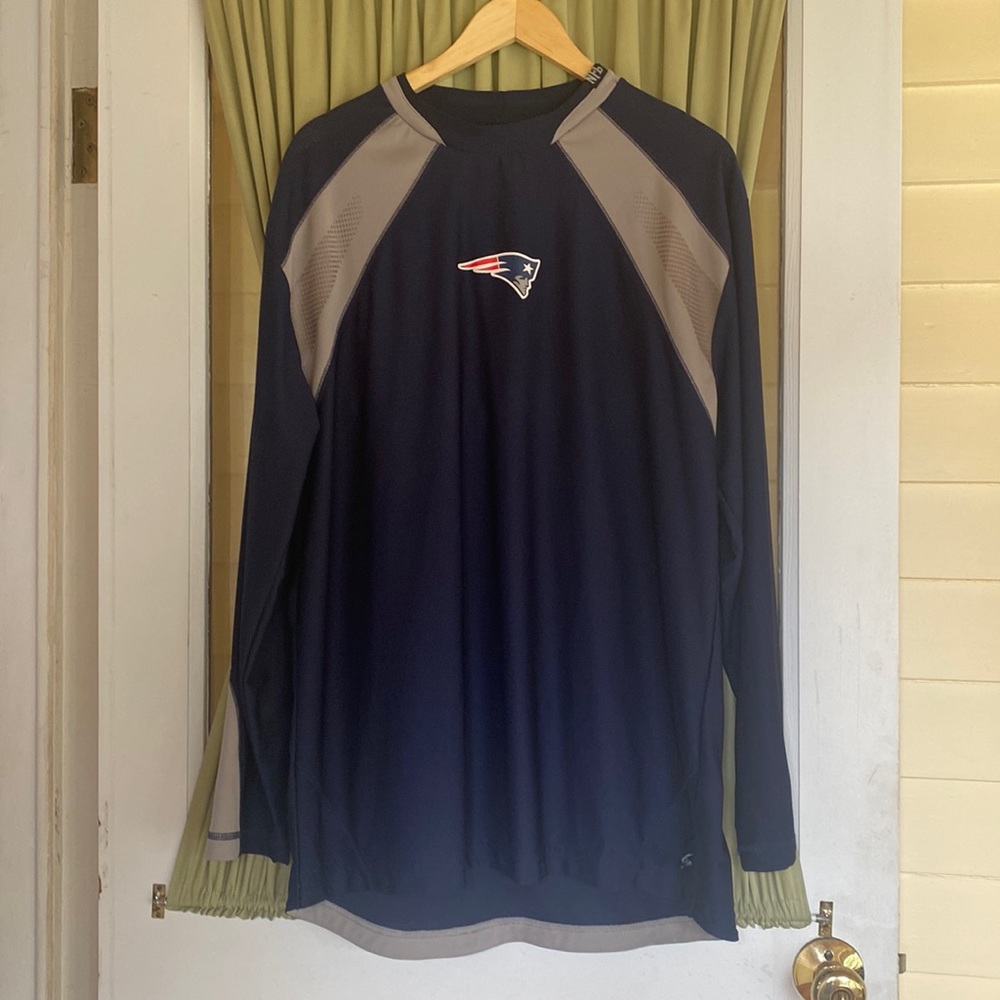 NFL New England Patriots shirt